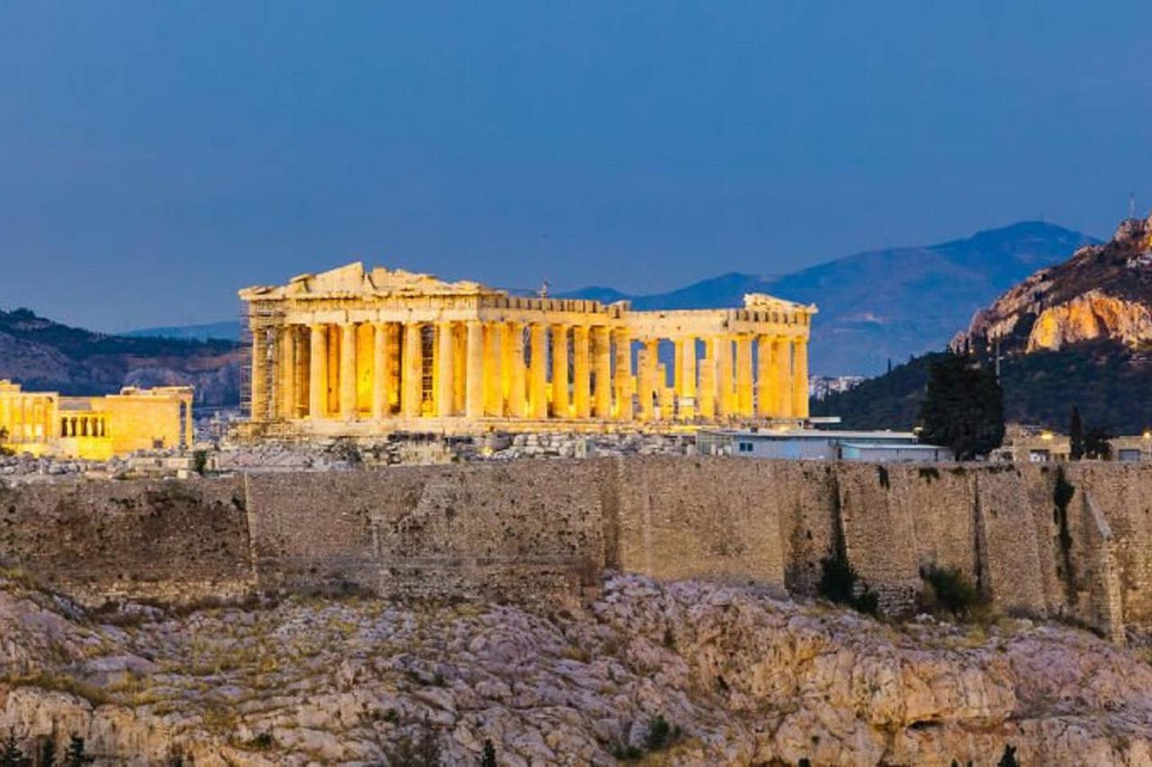 Pale Coloured Apt In Athens Historic Centre Exterior foto