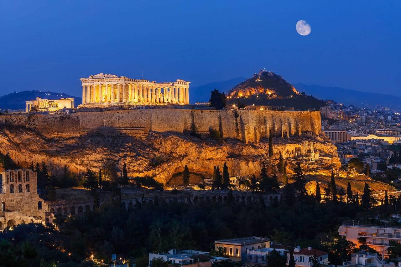 Pale Coloured Apt In Athens Historic Centre Exterior foto
